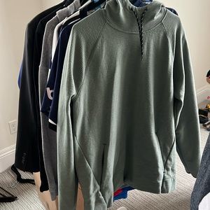 Old navy light green sweater size xl